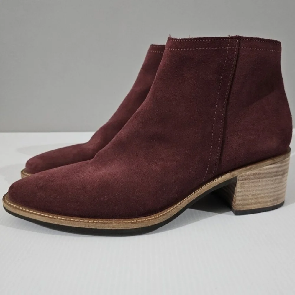 Ecco Shape 35 Sartorelle Ankle Boot EU 39 Red Suede Water Resistant Heel NEW